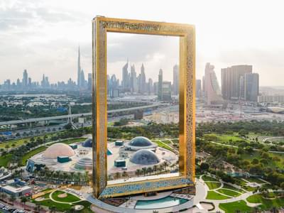 See Dubai through this magnificent frame